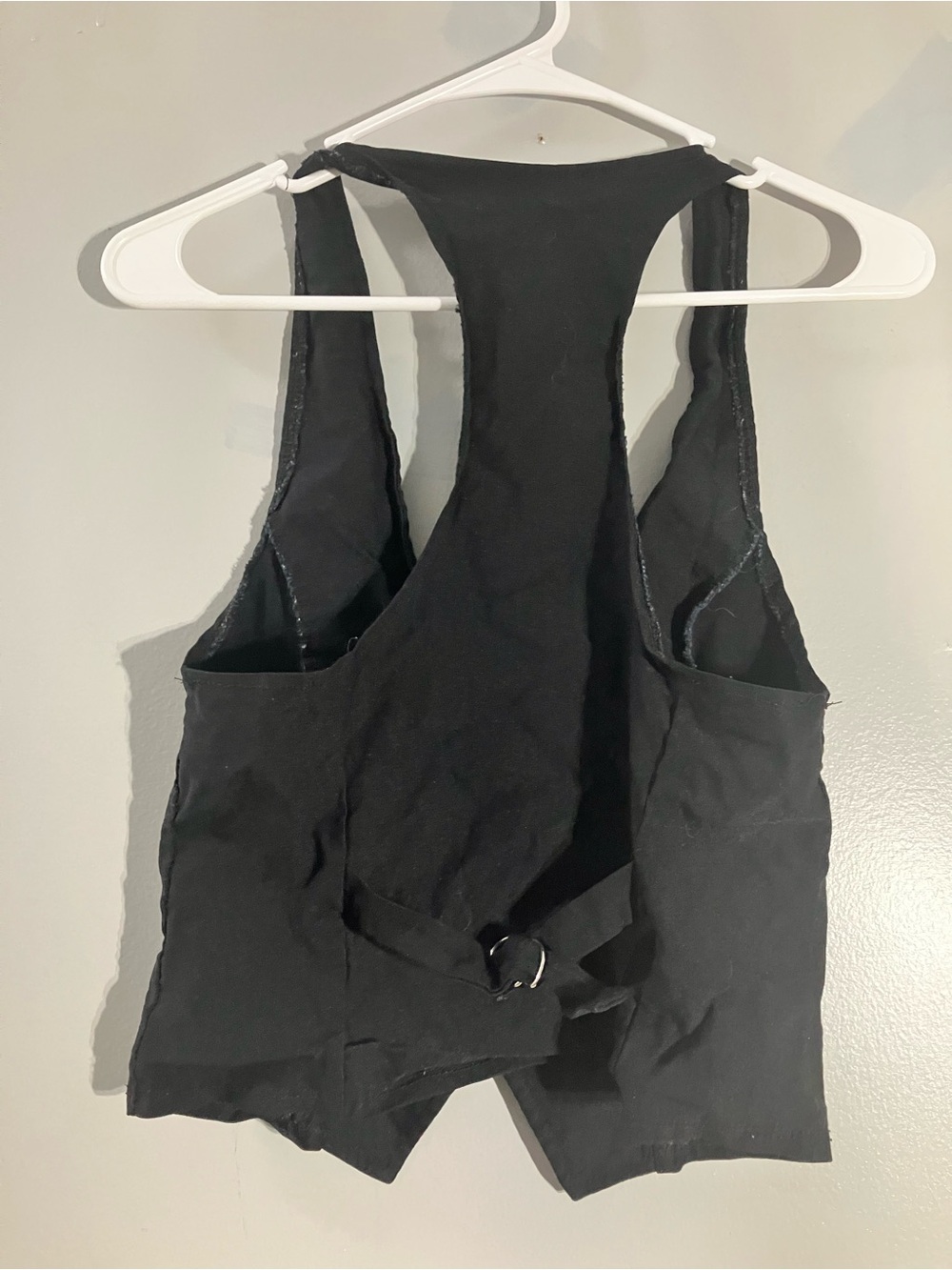 Black Women's Button-Front Vest - Sleek Tailored Style - Picture 5 of 5